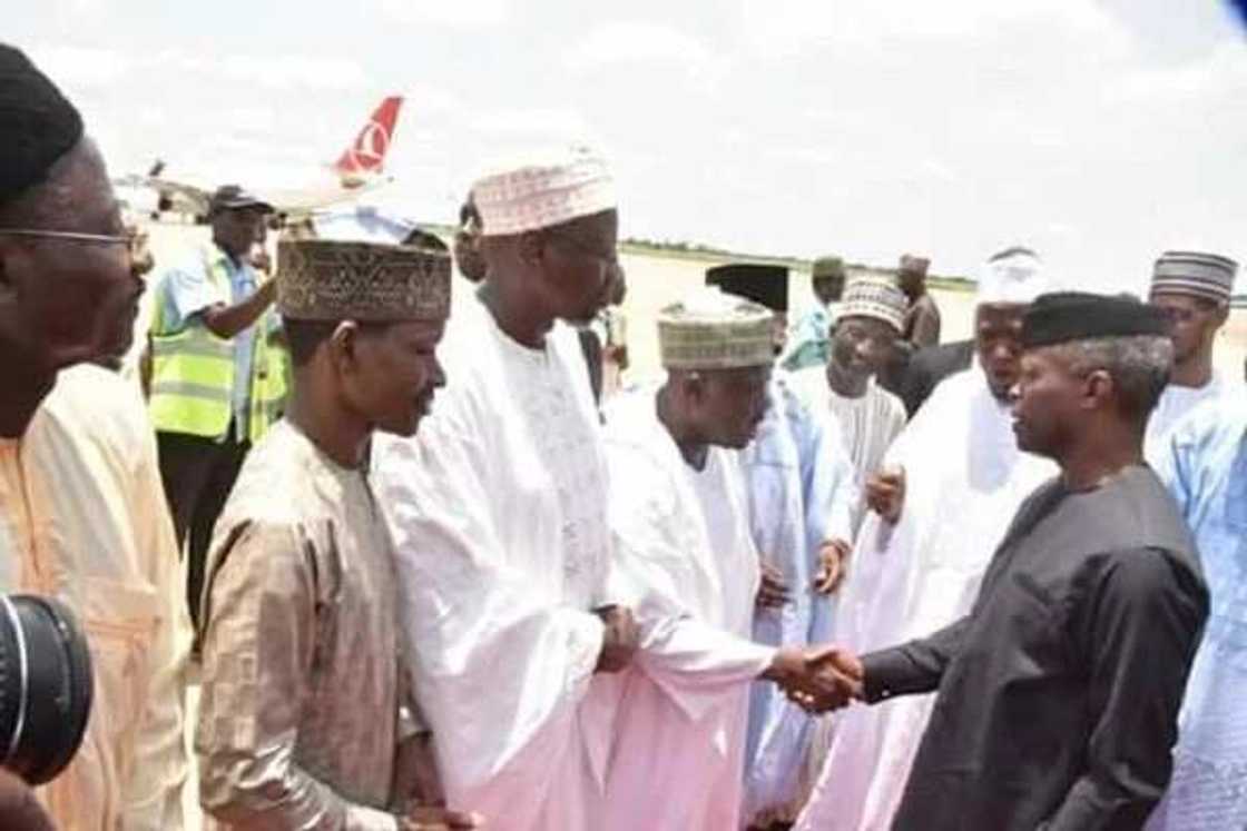 Kamfanin giya ya kai agaji makarantun jihar shari'a ta Kano, sun kuwa amsa Kamfanin giya ya kai agaji makarantun jihar shari'a ta Kano, sun kuwa amsa