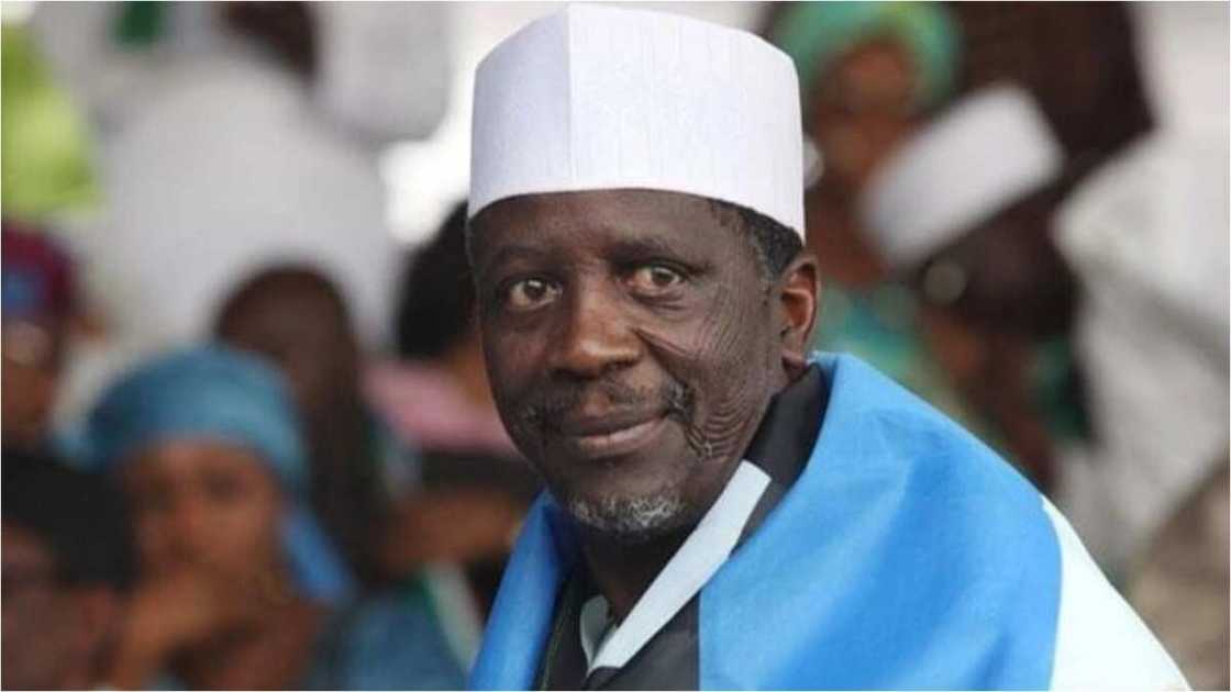 Na bar N13bn a asusun ajiya na Gwamnatin Jihar Sakkwato - Bafarawa Na bar N13bn a asusun ajiya na Gwamnatin Jihar Sakkwato - Bafarawa