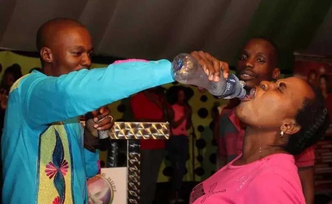 Endtime: 5 dangerous signs your pastor is fake Endtime: 5 dangerous signs your pastor is fake