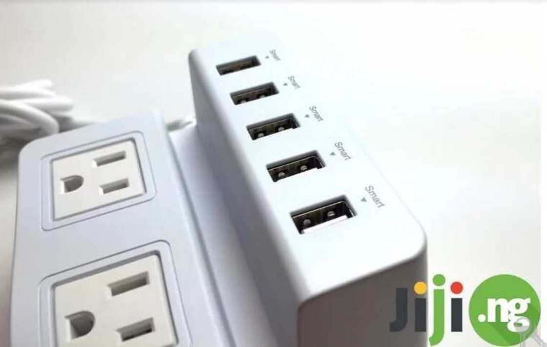 Top 7 must-have smartphone accessories Top 7 must-have smartphone accessories