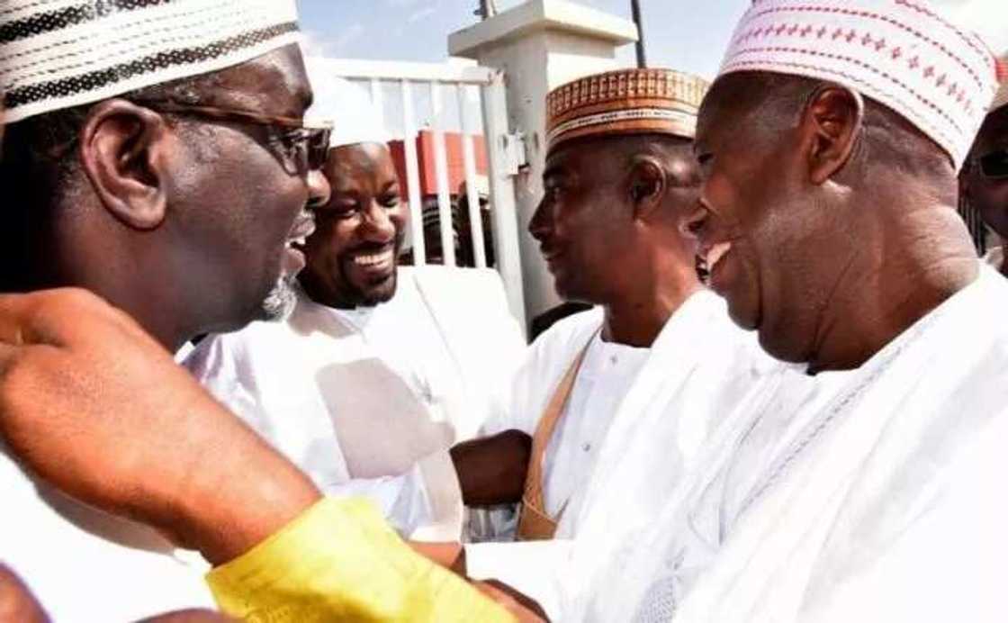 Danwaken zagaye: An gano yarjejeniyar da aka kula tsakanin Shekarau da Ganduje Danwaken zagaye: An gano yarjejeniyar da aka kula tsakanin Shekarau da Ganduje