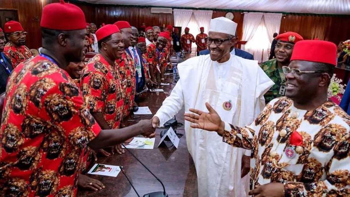 Yaki da rashawa: Da kudin barayi Buhari yaci zaben 2015 - Inji PDP Yaki da rashawa: Da kudin barayi Buhari yaci zaben 2015 - Inji PDP