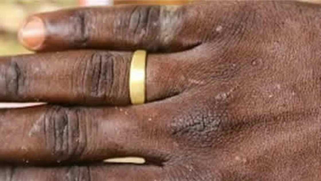 Boko Haram: Maiduguri residents turn spent bullet shells into rings (photos) Boko Haram: Maiduguri residents turn spent bullet shells into rings (photos)