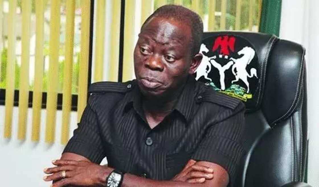 Oshiomhole ya gana da shugabannin Edo ta Arewa Oshiomhole ya gana da shugabannin Edo ta Arewa