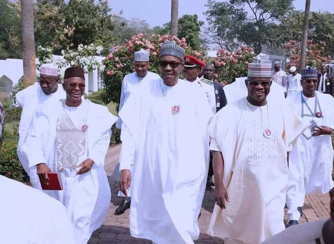 Shugaba Buhari ya halarci Sallar Juma'a tare da gwamnoni