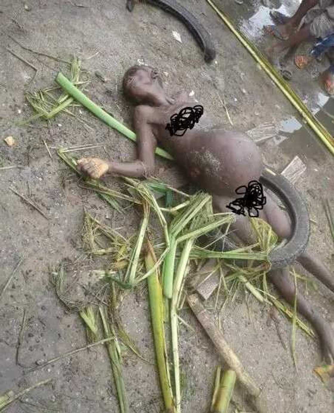 Wata mayya mata satan cikin masu juna biyu Wata mayya mata satan cikin masu juna biyu