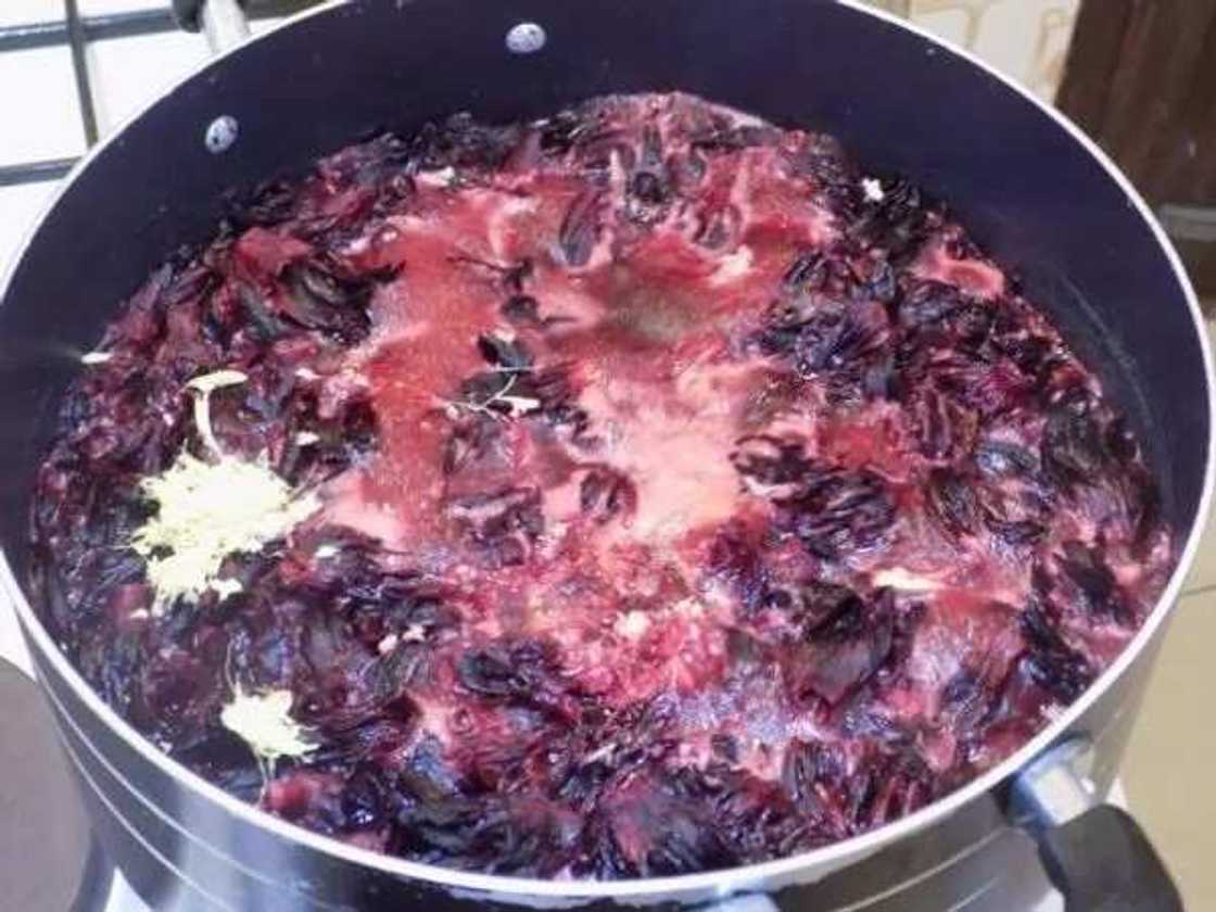 Making Zobo drink in Nigeria