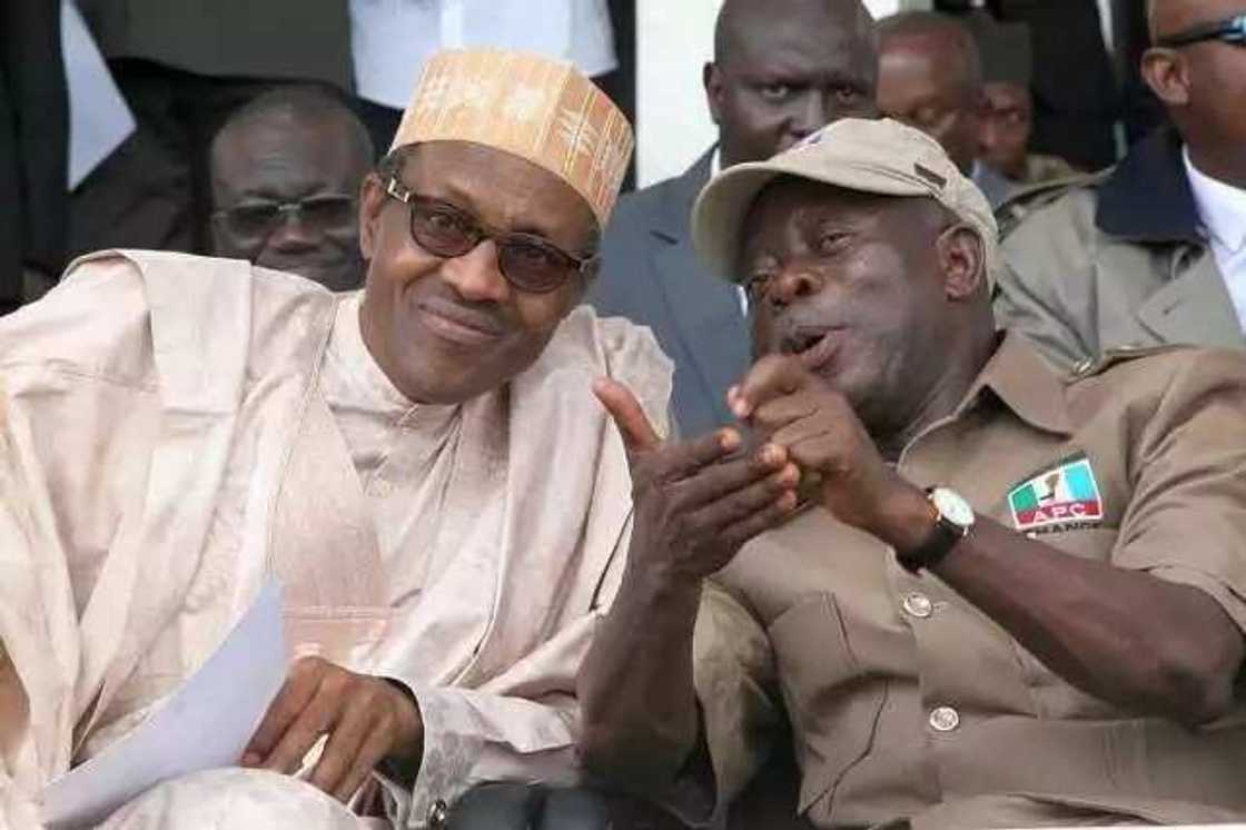 Shin wanene sabon Shugaban Jam’iyyar APC na kasa Adams Oshiomhole