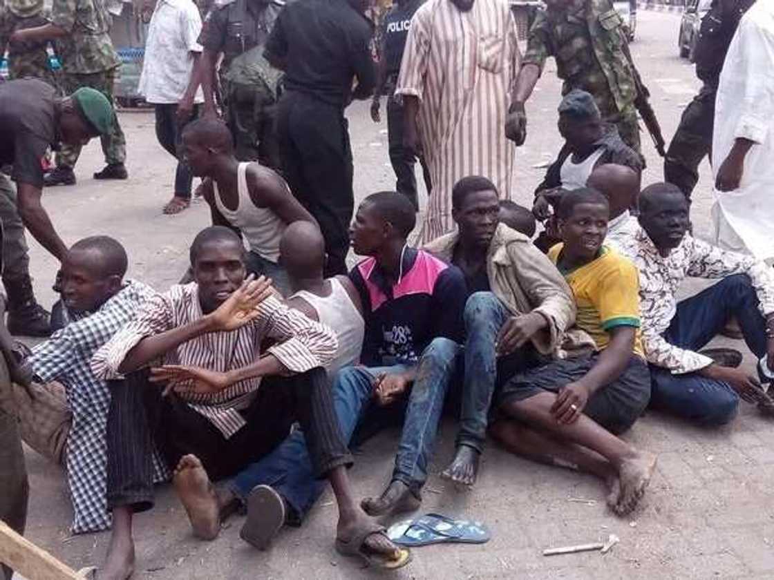 BREAKING: Riot in Lagos, 6 killed, security operatives wade-in BREAKING: Riot in Lagos, 6 killed, security operatives wade-in