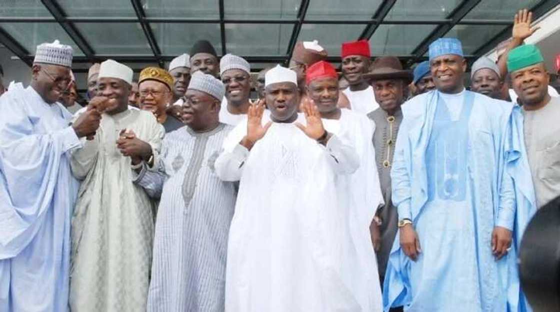 Yanzu - Yanzu: 'Yan Sabuwar jam'iyyar nPDP sun kai ziyara APC hedkwatar Yanzu - Yanzu: 'Yan Sabuwar jam'iyyar nPDP sun kai ziyara APC hedkwatar