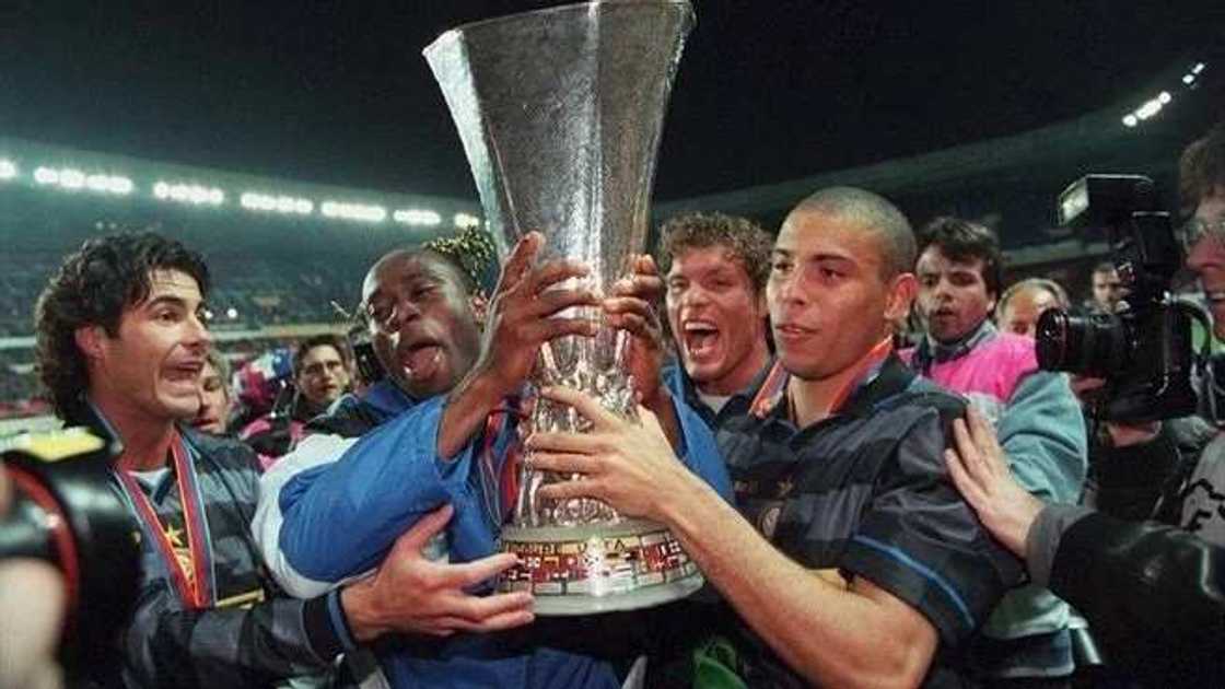 5 Nigerians who have won UEFA Champions League/Europa League trophy 5 Nigerians who have won UEFA Champions League/Europa League trophy