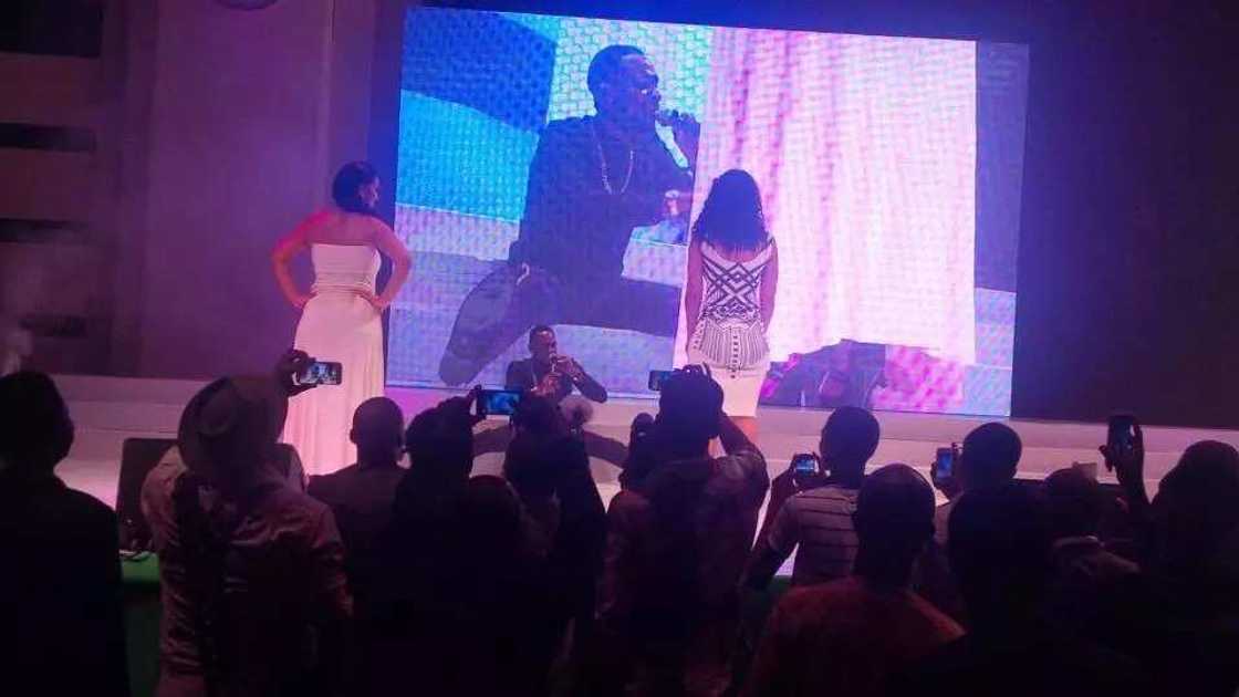 Photos: D'banj Rocks Glo Show In Honour Of Soyinka