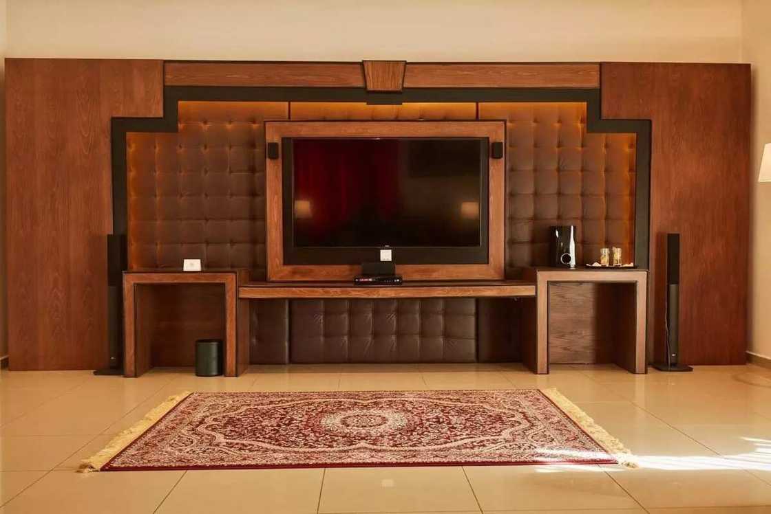 TV is in every room TV is in every room