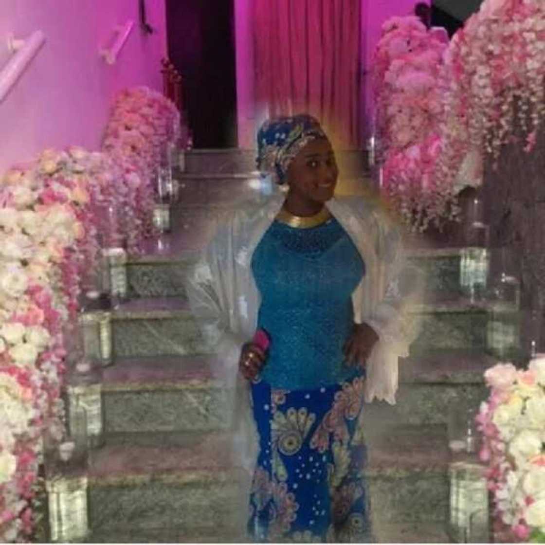 Wata mata ta saka hoton ta cikin hotunan auran Zahra Buhari Wata mata ta saka hoton ta cikin hotunan auran Zahra Buhari