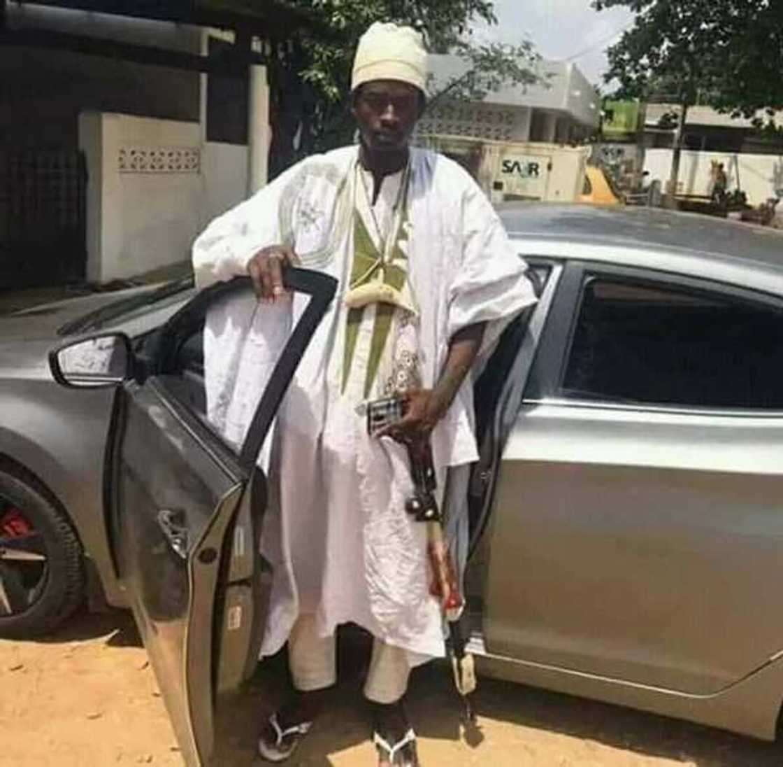 Ogun Native Doctor poses with dollars, claims he can make anyone rich