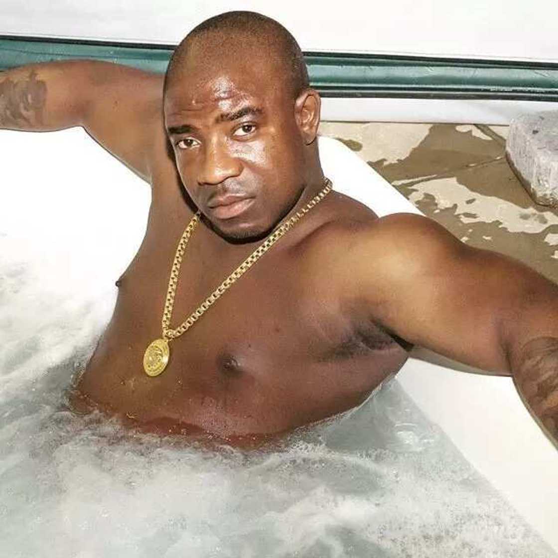 K1’s Rapper Son Releases Bath Tub Photos K1’s Rapper Son Releases Bath Tub Photos
