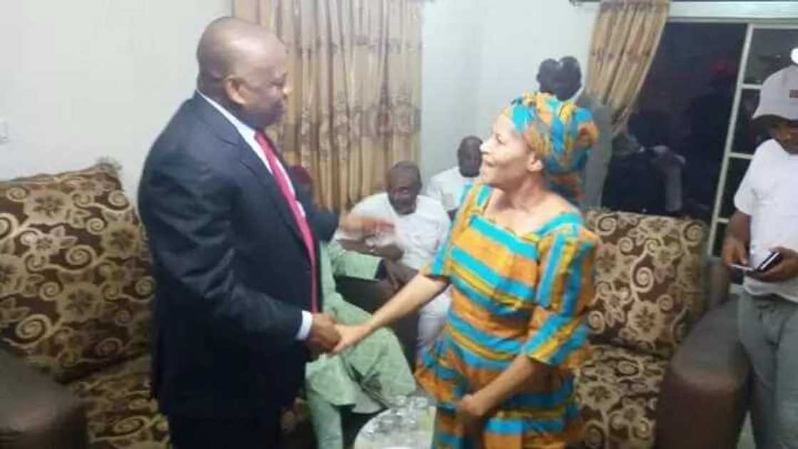 What former Abia governor Orji Uzor-Kalu discussed with Nnamdi Kanu’s parents What former Abia governor Orji Uzor-Kalu discussed with Nnamdi Kanu’s parents