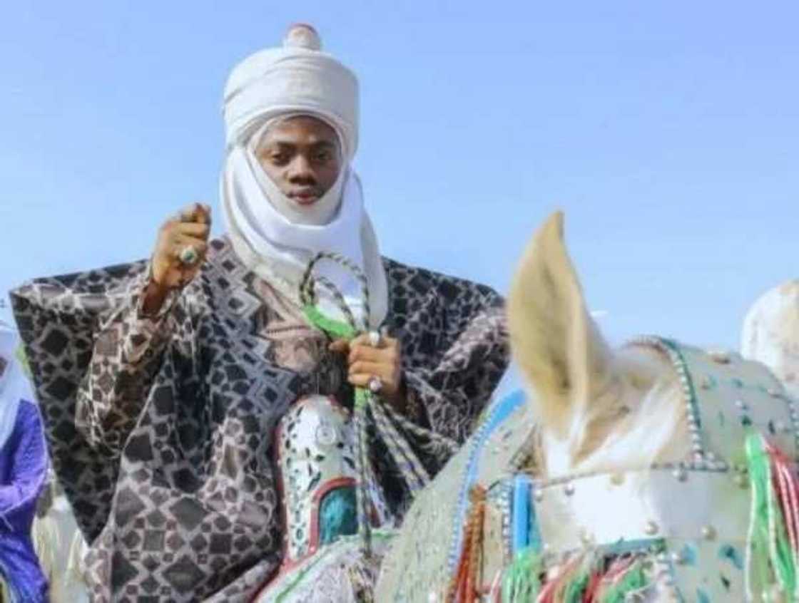 Hawan Sallah: Hotunan shahraren mawaki Korede Bello da abokinsa Yariman Kano Adam Ashraf Lamido Sunusi