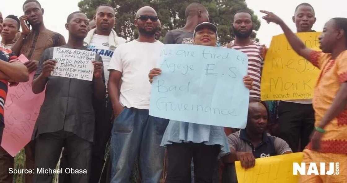 Students reveal JAMB's secret ploy, want registrar sacked (Photos/Video) Students reveal JAMB's secret ploy, want registrar sacked (Photos/Video)