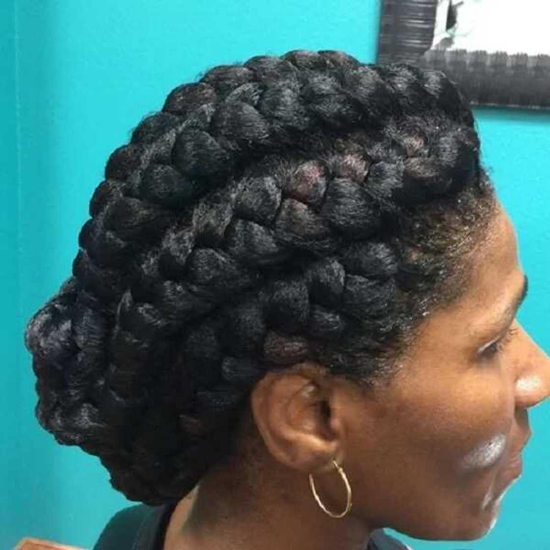 Natural hairstyles for medium length hair Natural hairstyles for medium length hair