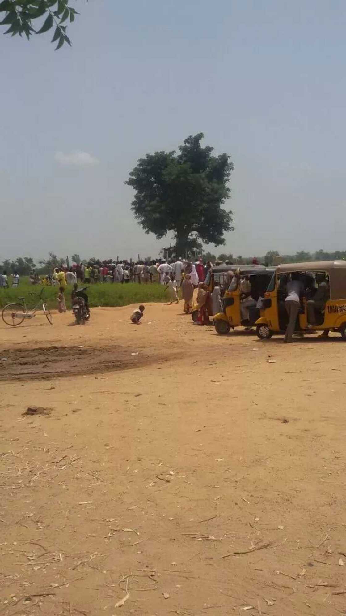 Kasar tukunya ya zama magani? Kasar tukunya ya zama magani?