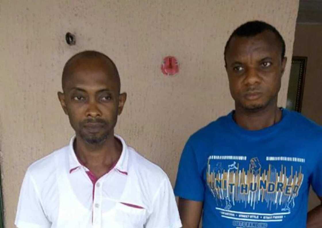 EFCC arraigns impersonator of ex-boss Lamorde in court (photo) EFCC arraigns impersonator of ex-boss Lamorde in court (photo)