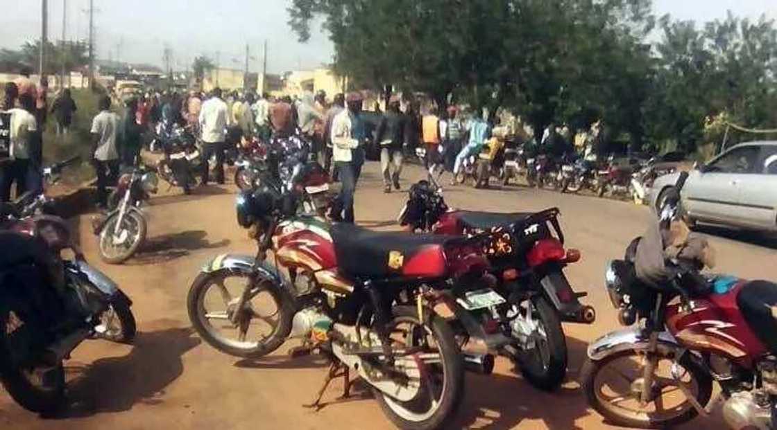Fusatattun 'yan Achaba sun sun lakadawa wani VIO na jaki Abuja, karanta dalili Fusatattun 'yan Achaba sun sun lakadawa wani VIO na jaki Abuja, karanta dalili