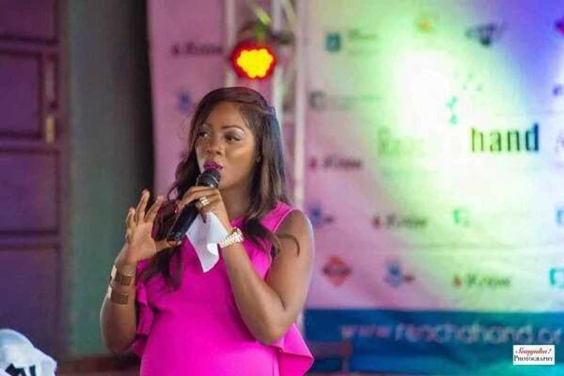 Tiwa Savage Set To Have 'Double Delivery! Tiwa Savage Set To Have 'Double Delivery!