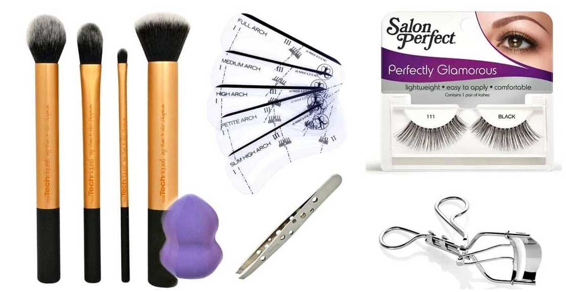 Makeup materials Makeup materials