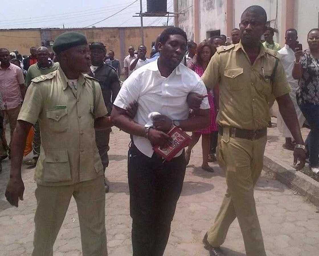 Man who killed his wife begs Governor Ambode for mercy (photos) Man who killed his wife begs Governor Ambode for mercy (photos)