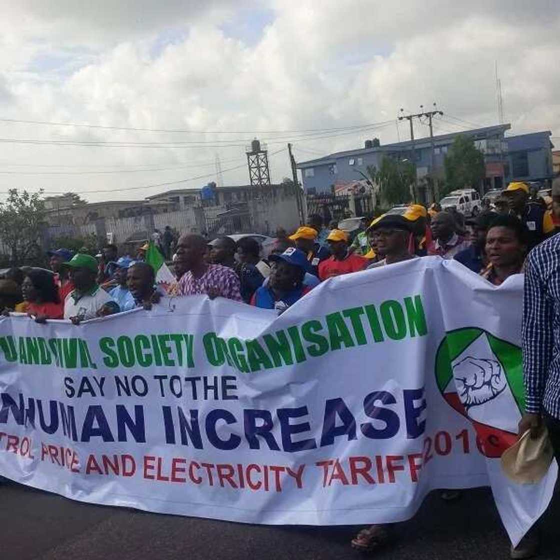 NLC members, police clash (photos) NLC members, police clash (photos)