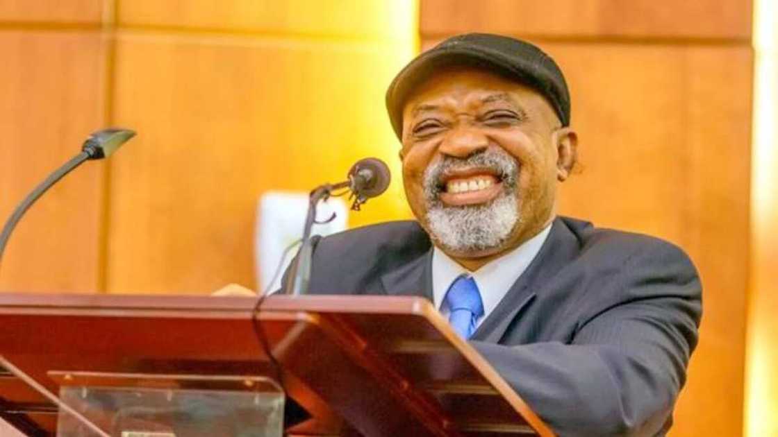 Gwamnatin Buhari za ta karawa Ma’aikatan Najeriya albashi a Watan Satumba Gwamnatin Buhari za ta karawa Ma’aikatan Najeriya albashi a Watan Satumba