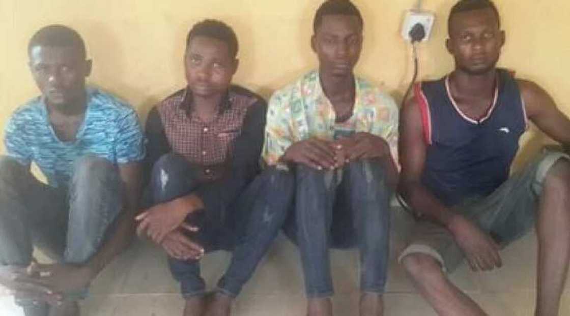 Police arrest fraudsters who pose on Facebook as Custom officers Police arrest fraudsters who pose on Facebook as Custom officers