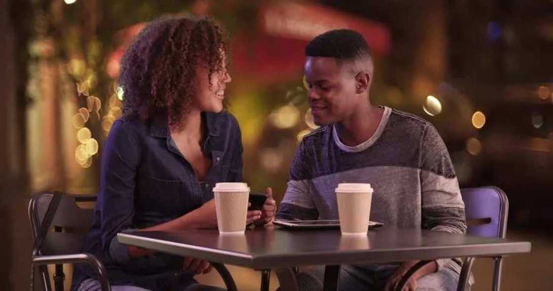 Topics to talk about with a girl at first date Topics to talk about with a girl at first date
