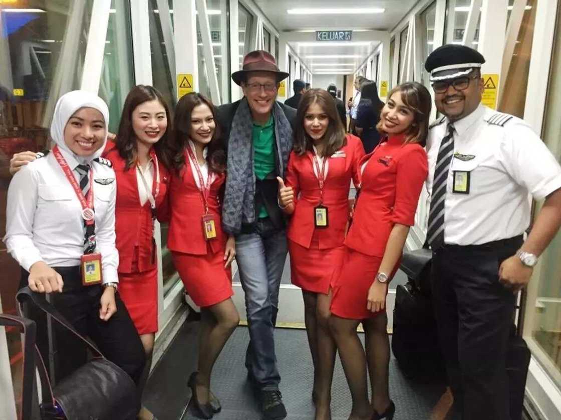 Is Richard Quest gay? Is Richard Quest gay?