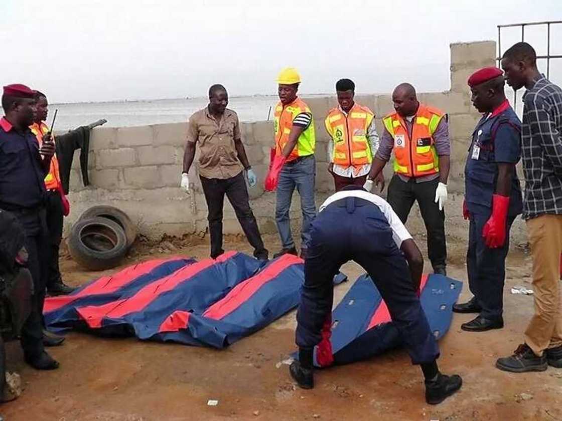 Bristow Helicopter Crashes In Lagos Lagoon Bristow Helicopter Crashes In Lagos Lagoon