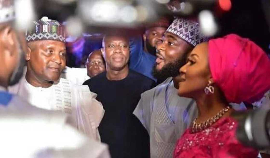 Faifan Bidiyo: Yadda Dangote ta sha rawa a wajen walimar bikin diyar sa Fatima Faifan Bidiyo: Yadda Dangote ta sha rawa a wajen walimar bikin diyar sa Fatima