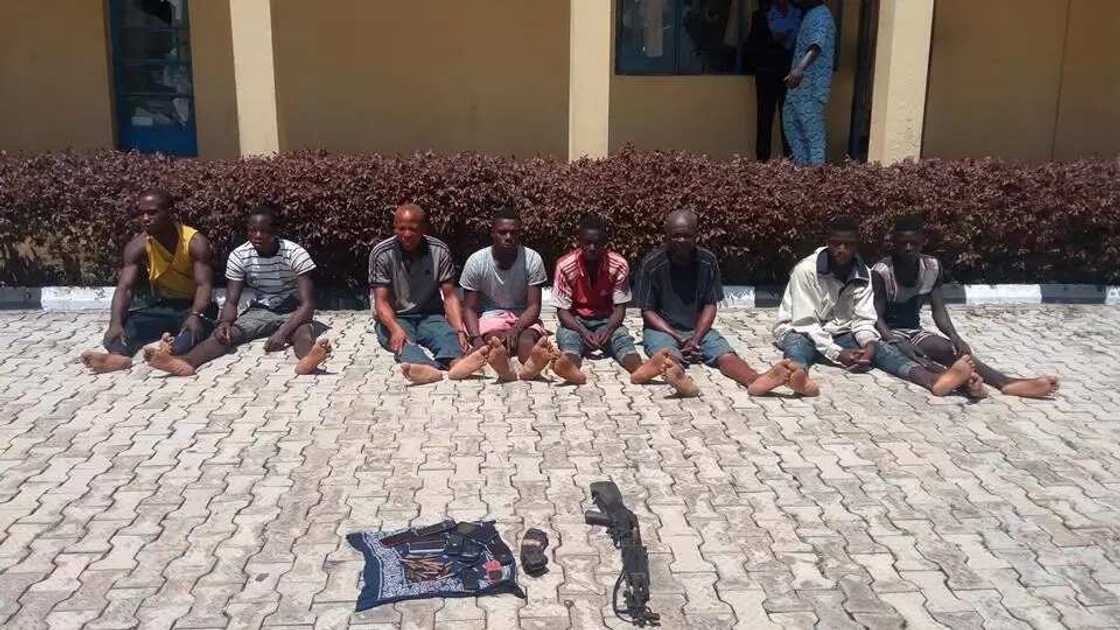 See faces of 6 suspected killers of APC chieftain in Ondo paraded by police See faces of 6 suspected killers of APC chieftain in Ondo paraded by police