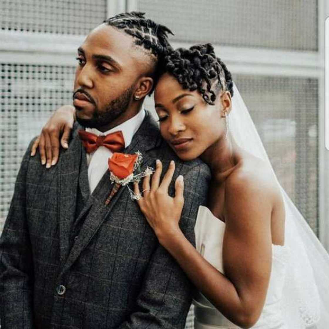 Short braids for a couple Short braids for a couple