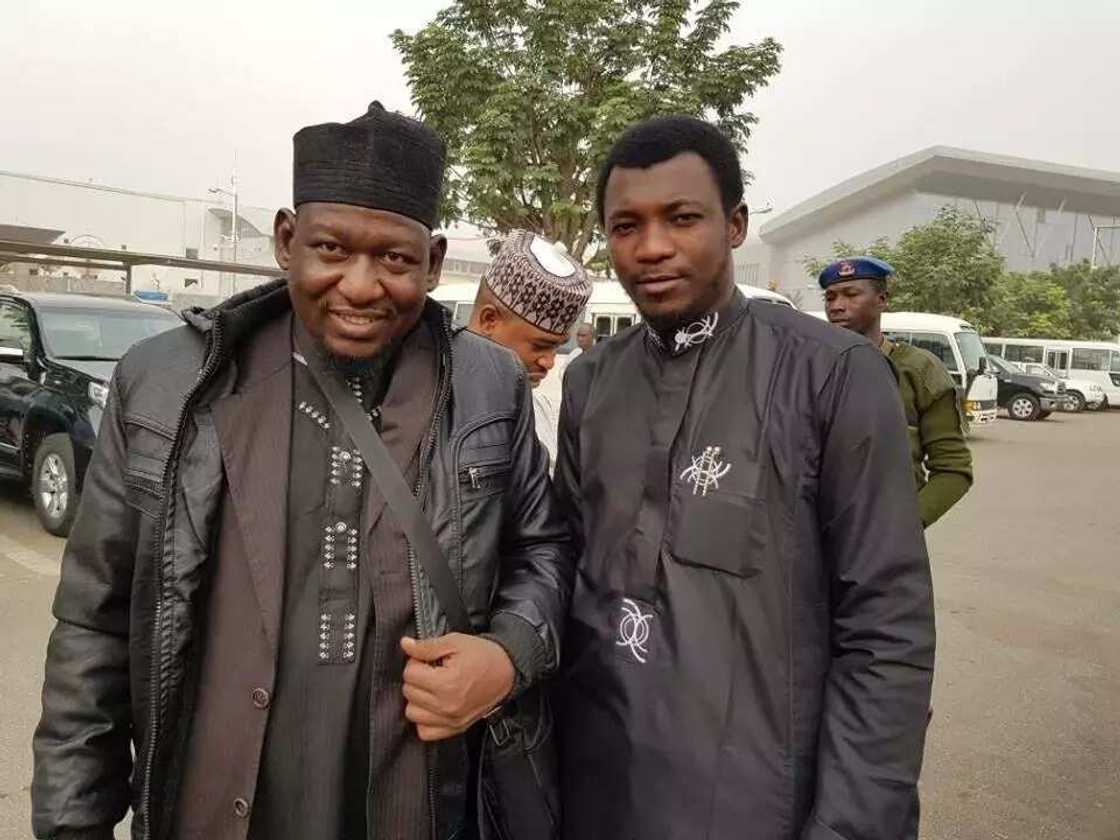 Shugabannin kungiyar Izala sun dawo Najeriya (hotuna) Shugabannin kungiyar Izala sun dawo Najeriya (hotuna)