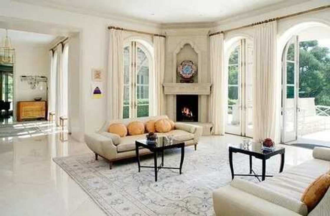 Lavish! Jay Z And Beyonce Move Into $45 Million Mansion (PICTURES) Lavish! Jay Z And Beyonce Move Into $45 Million Mansion (PICTURES)