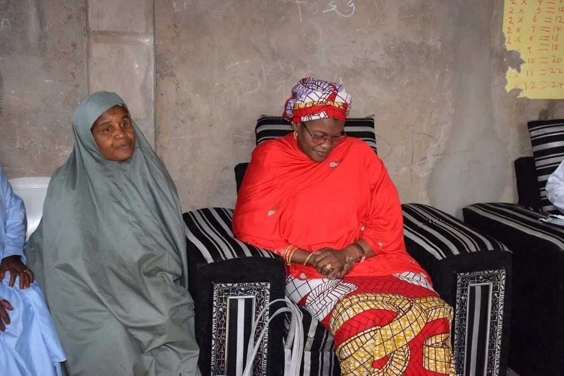 Gwamna El-Rufai ya amsa kiran mutanen Hayin Mallam Bello Gwamna El-Rufai ya amsa kiran mutanen Hayin Mallam Bello