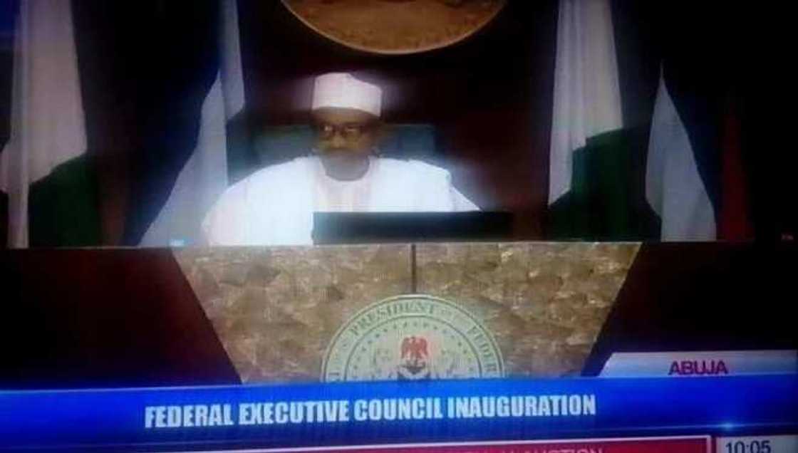 FLASH: Fashola Sworn In As Power, Works & Housing Minister FLASH: Fashola Sworn In As Power, Works & Housing Minister