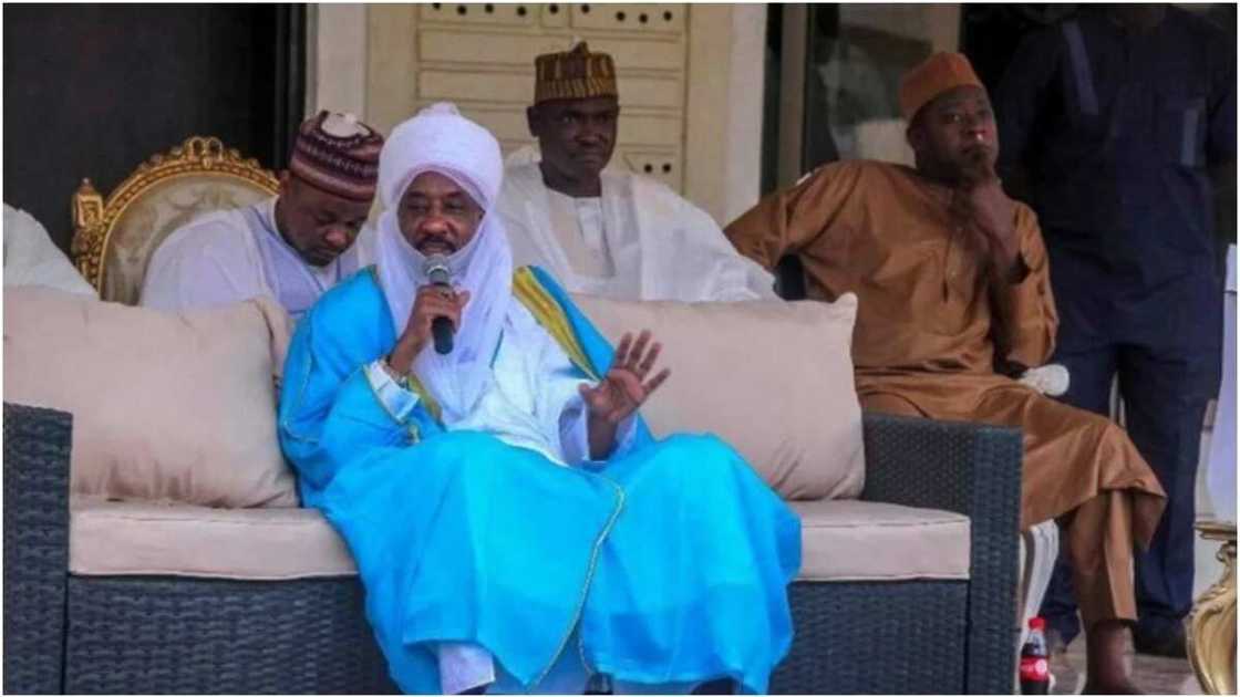 Karin hotuna sun billo yayinda dan sarkin Kano na farko ya zama jami’in dan sanda Karin hotuna sun billo yayinda dan sarkin Kano na farko ya zama jami’in dan sanda