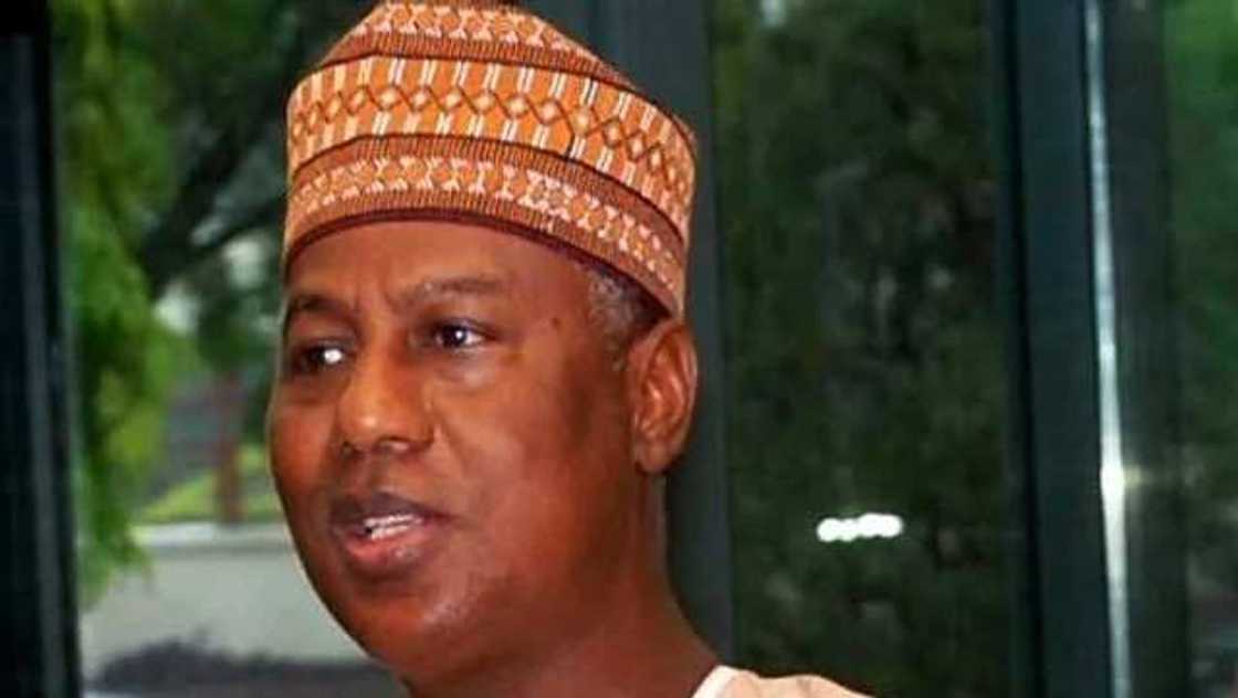 Yanzu Yanzu: Tsohon gwamnan jihar Kebbi, Sa'idu Dakingari da wasu jiga-jigan PDP zu sauya sheka zuwa APC Yanzu Yanzu: Tsohon gwamnan jihar Kebbi, Sa'idu Dakingari da wasu jiga-jigan PDP zu sauya sheka zuwa APC