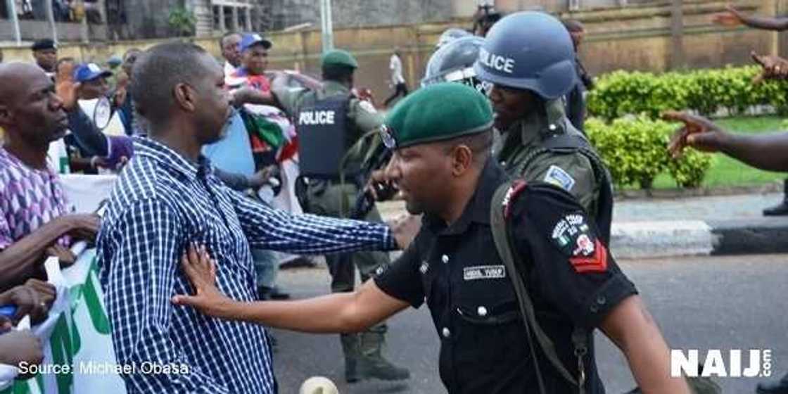 NLC members, police clash (photos) NLC members, police clash (photos)