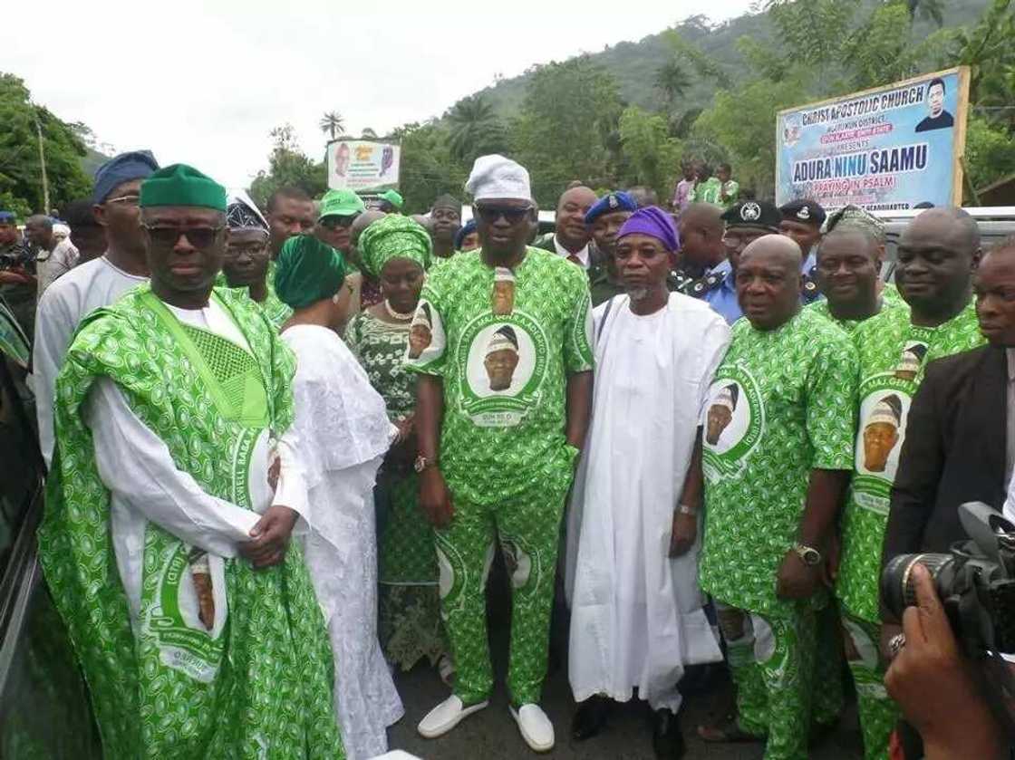 Body of late General Adeboyo received by Fayose (photos)