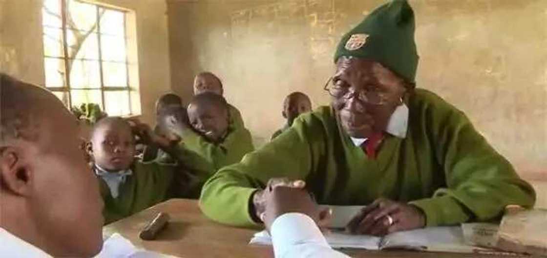 Wata tsohuwa tukuf a Kasar Kenya ta koma Makarantar Firamare Wata tsohuwa tukuf a Kasar Kenya ta koma Makarantar Firamare