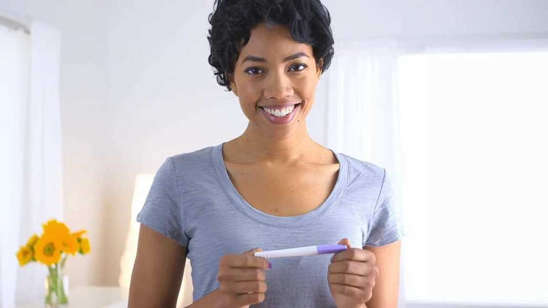 How to use pregnancy test strip at home How to use pregnancy test strip at home
