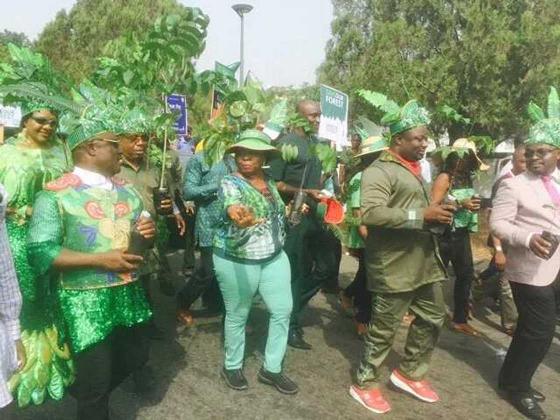 Amaechi Takes Part In 'Plant a Tree' March (PHOTOS)